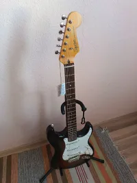 Squier Classic Vibe 60s Stratocaster Sunburst Szólógitár