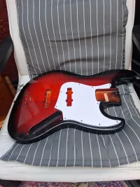 Squier Jazz bass Bass guitar - Csaba Hettinger [Today, 11:36 am]