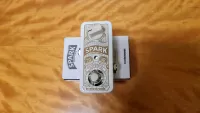 Eladó egy bolti állapotban lévő TC Electronic Spark mini booster. Saját dobozában, alján velcroval. Makulátlan mind hangra, mind küllemre! Csere nem érdekel, csomagküldés esetleg működhet, de preferálnám a személyes átvételt. [...]