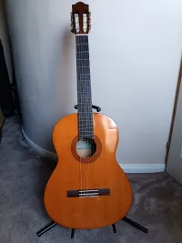 YAMAHA C40