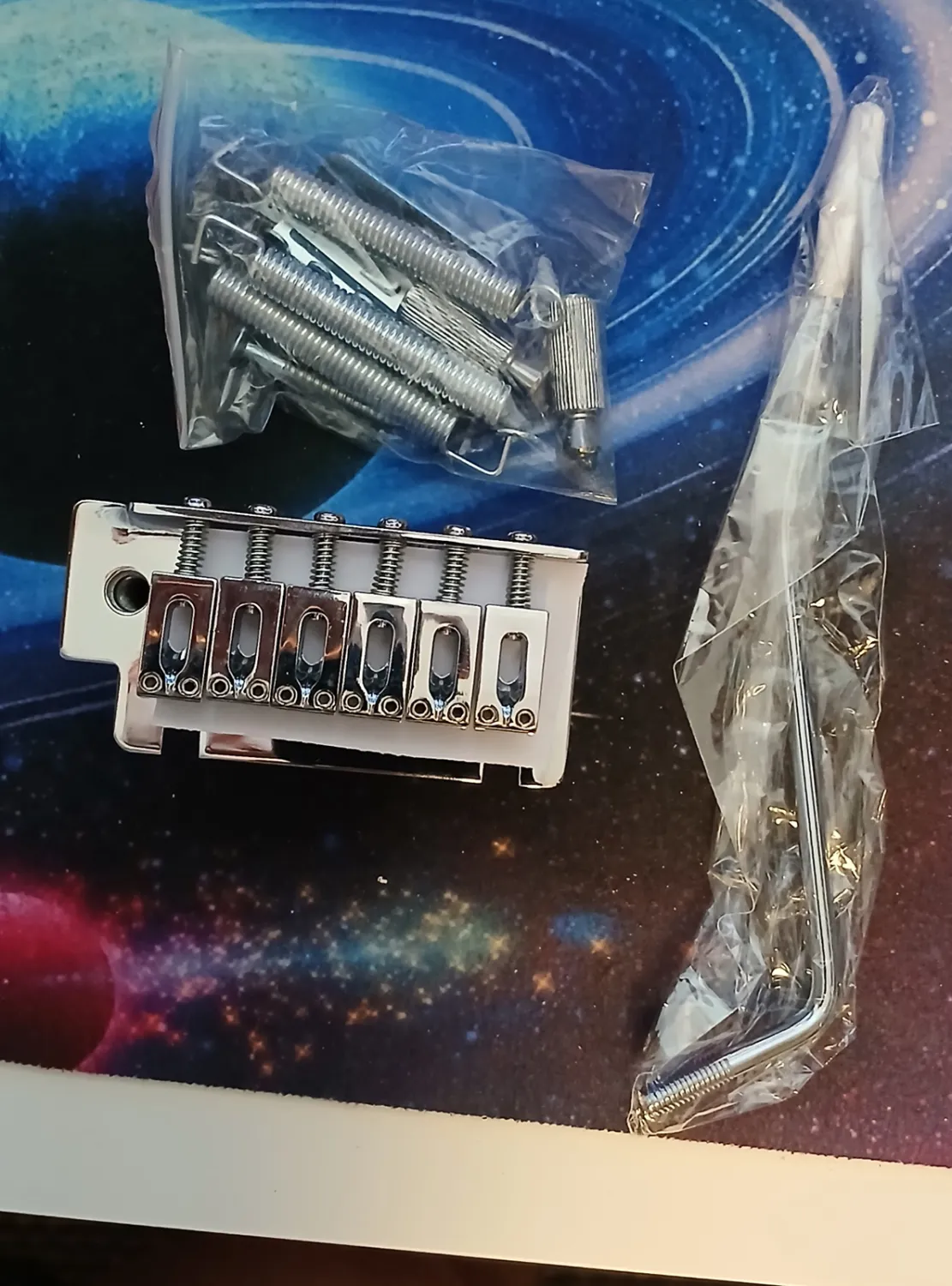 - Stratocaster Pickup bridge