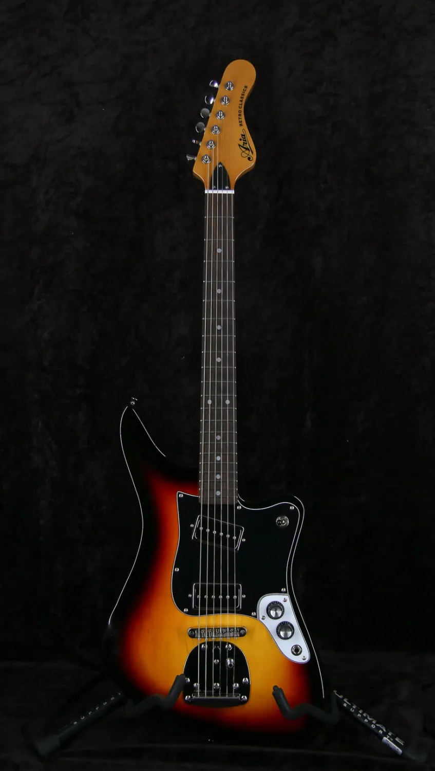 Aria Pro II Retro 1532 E-Gitarre