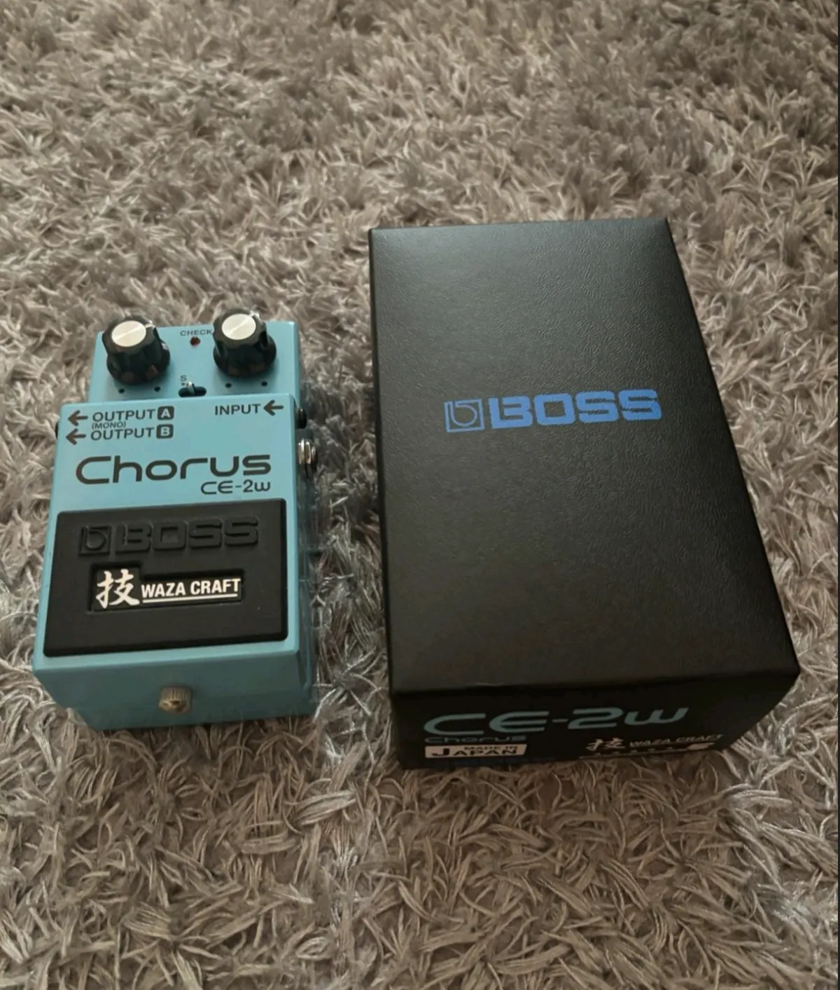 BOSS CE-2W Effekt pedál
