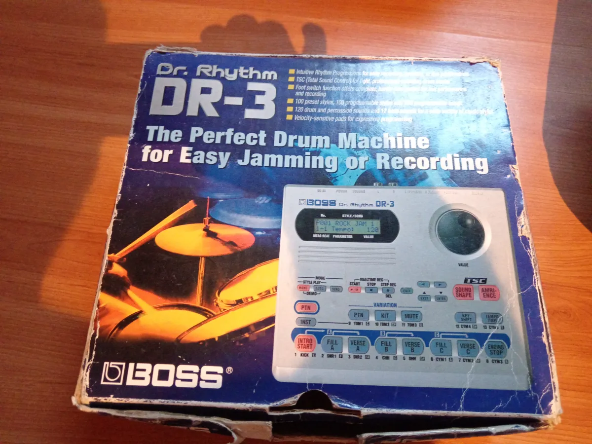 BOSS DR-3 Dobgép