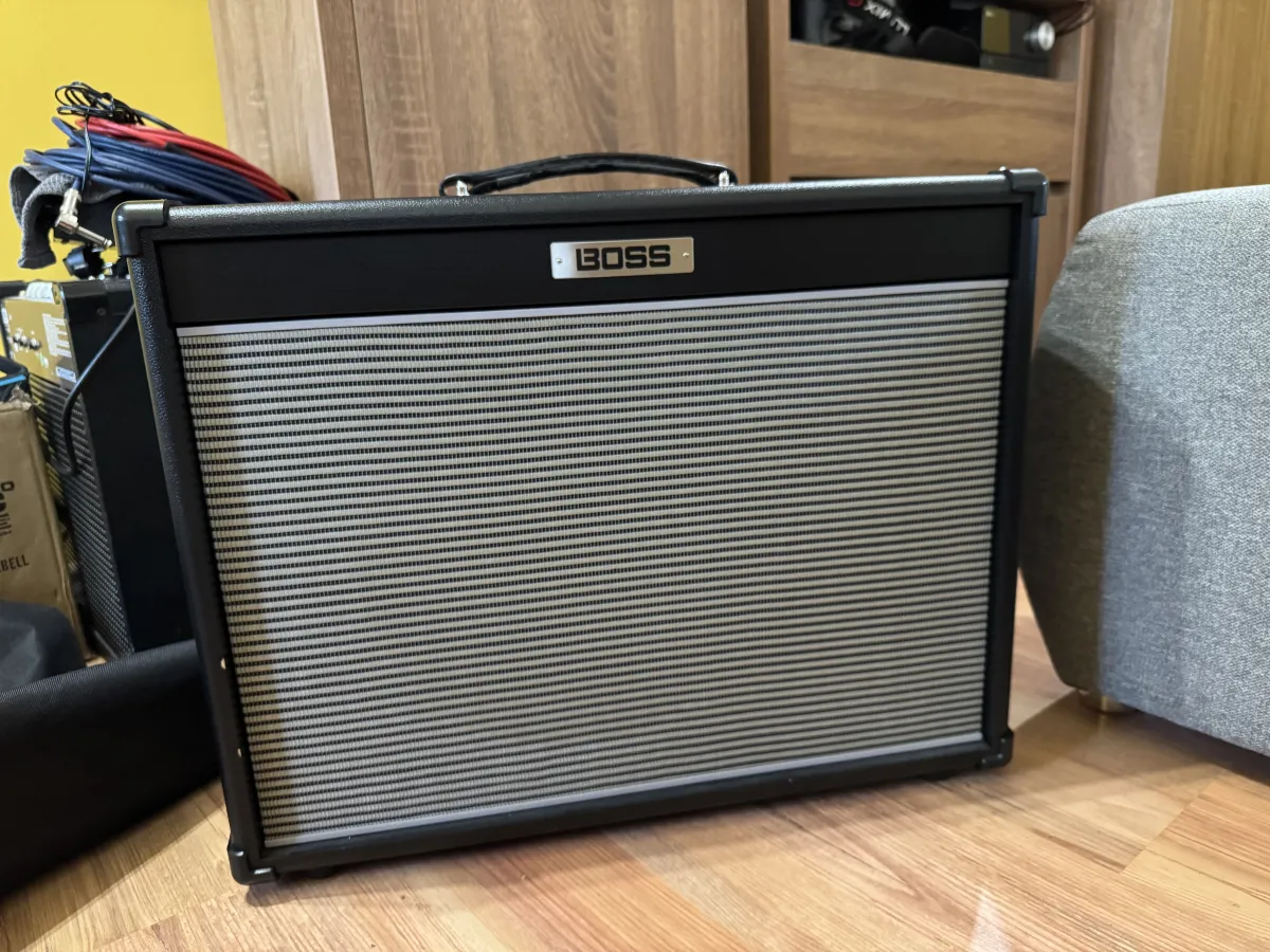 BOSS Nextone Artist 80W Combo de guitarra
