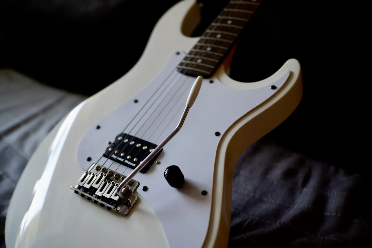 Cort G-210 Elektromos gitár