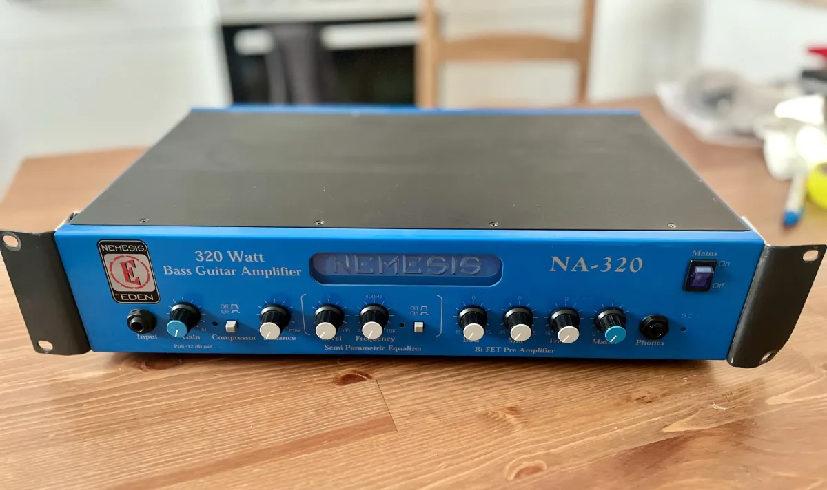 DAVID EDEN NA-320 Bassverstärkerkopf