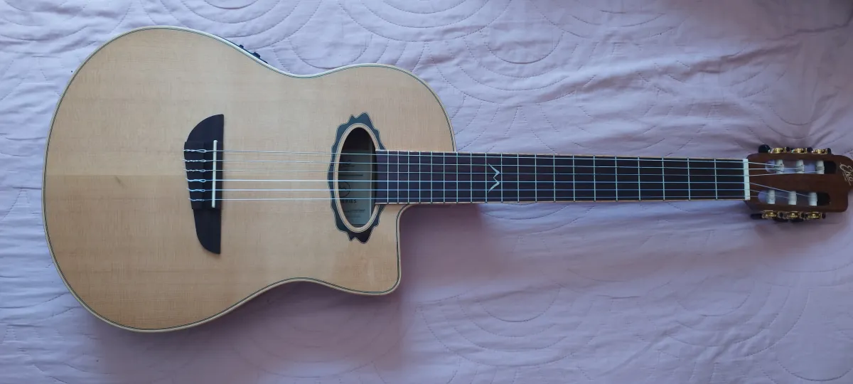 EKO MIA N400CE Elektroakusztikus klasszikus gitár