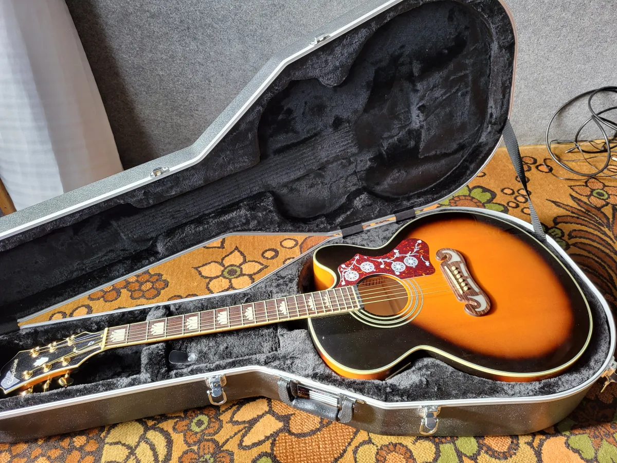 Epiphone EJ200 CEVS Elektroakusztikus gitár