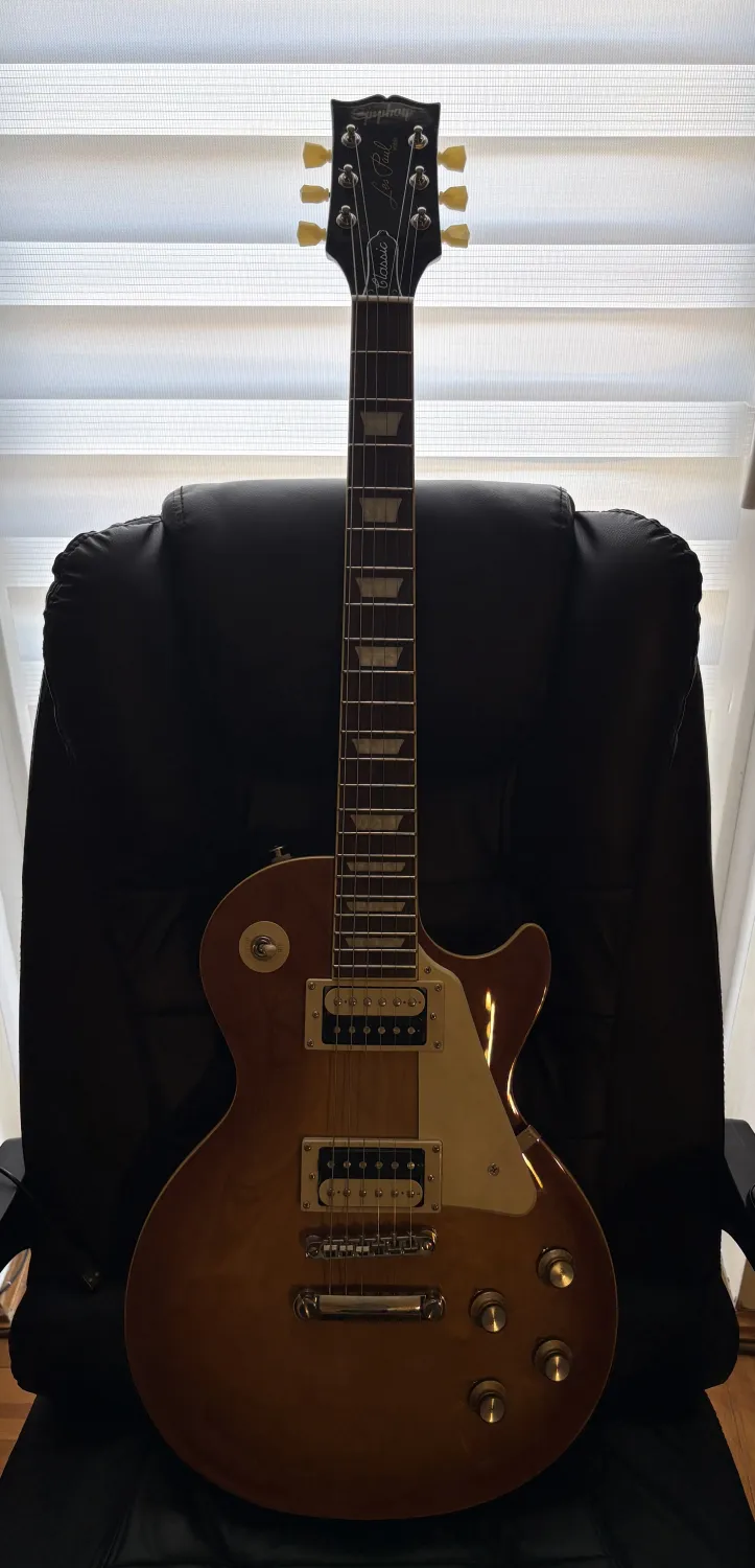 Epiphone Les Paul Classic Honey Burst + keménytok Elektromos gitár