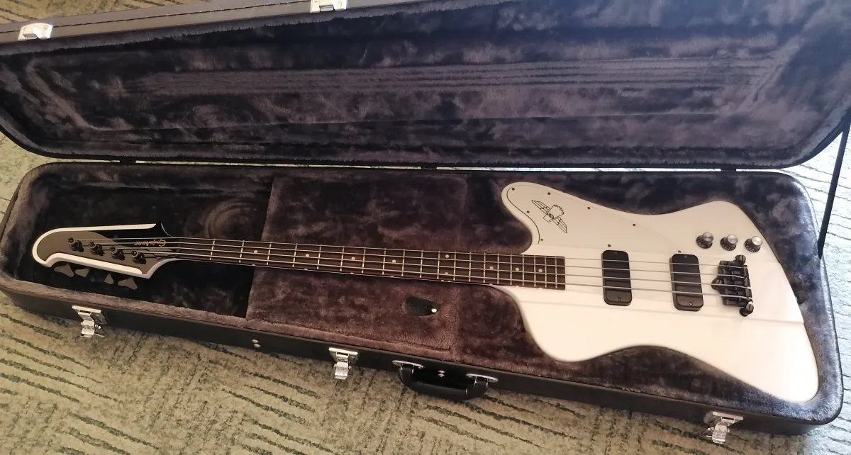 Epiphone Thunderbird Alpine White Bass guitar