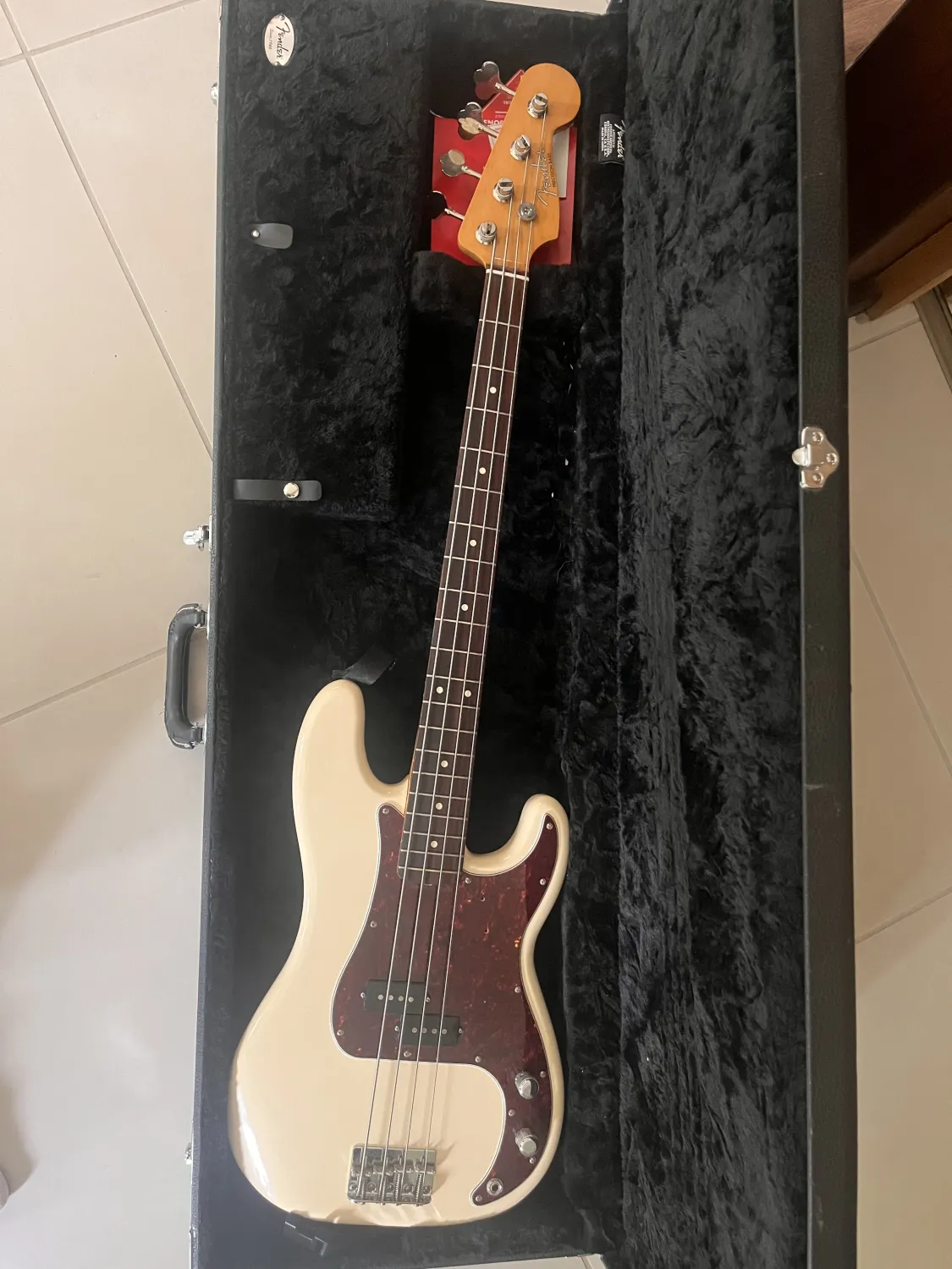 Fender PB Vintera II Bass guitar