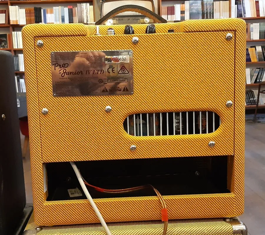 Fender Pro Junior Guitar combo amp