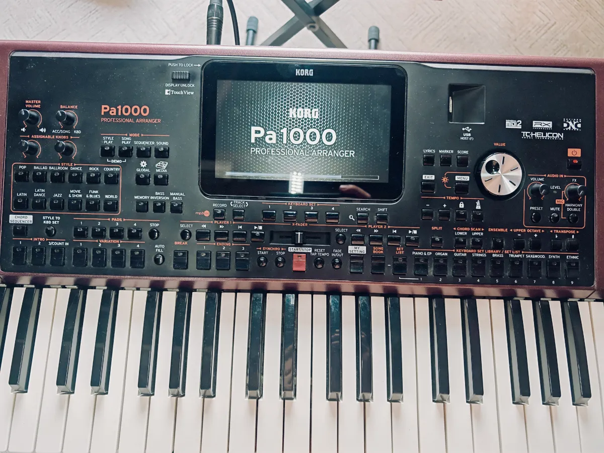 Korg Pa1000 Synthesizer