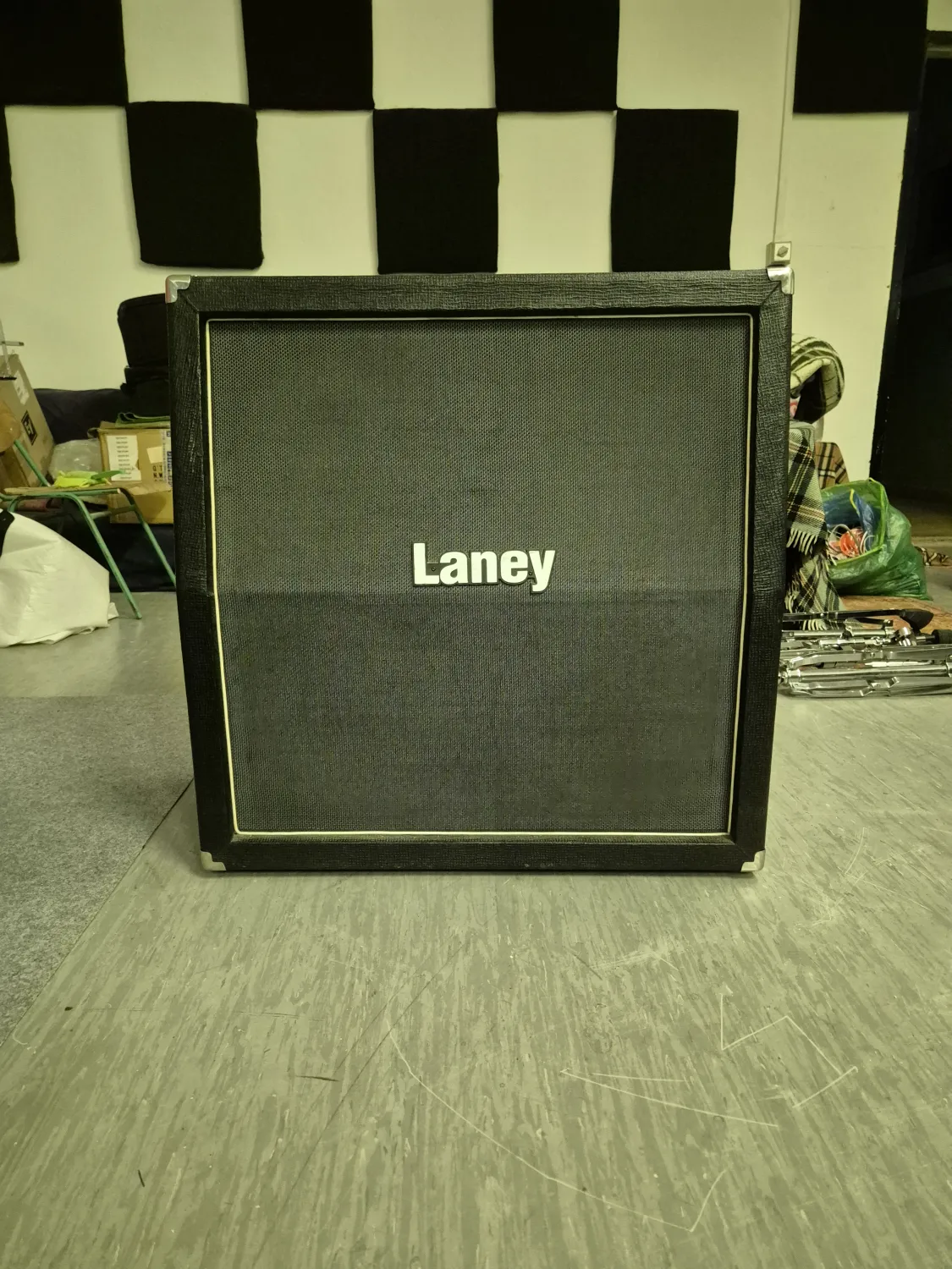 Laney LV 412A Guitar cabinet speaker