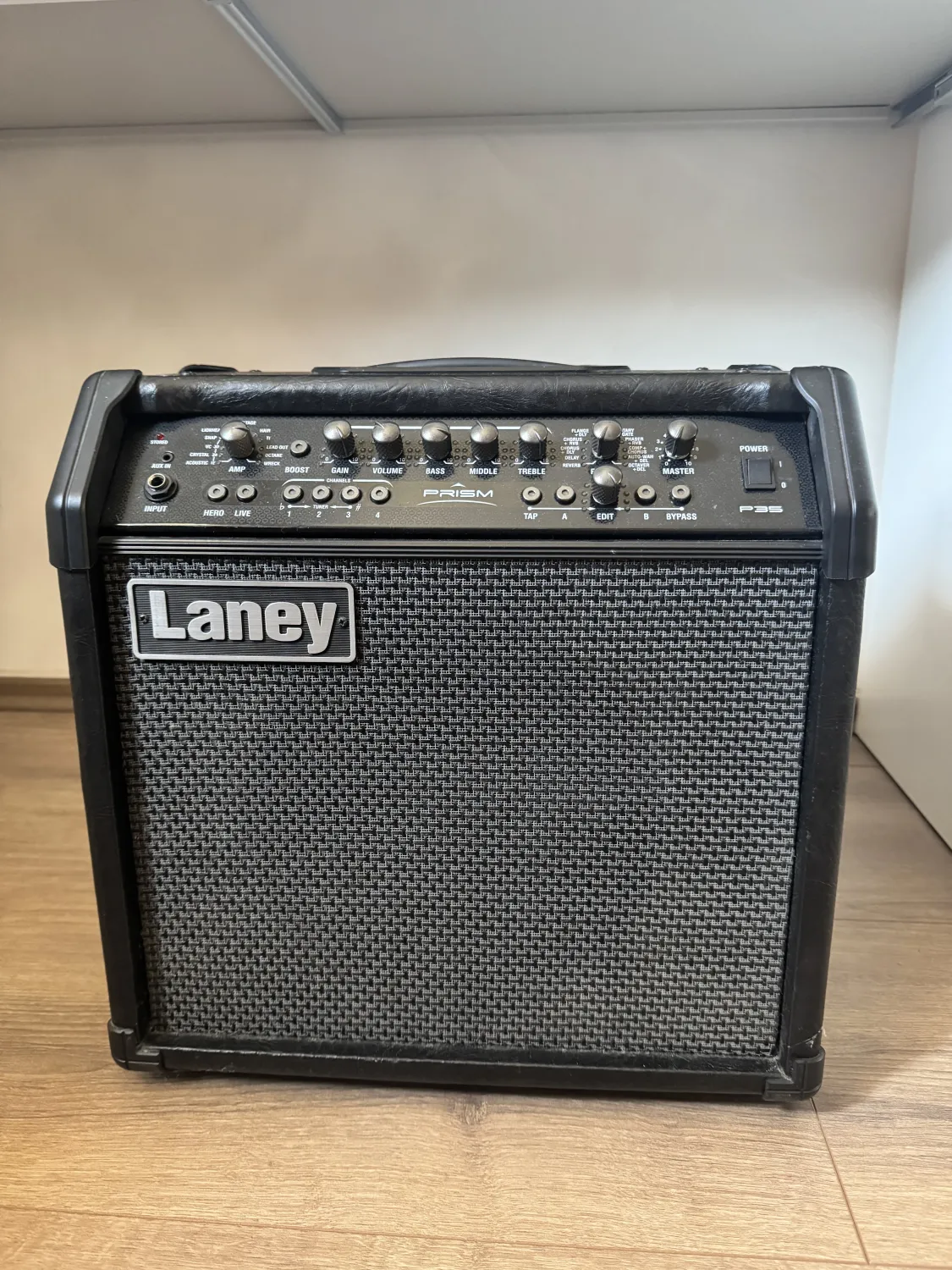 Laney Prism P35 Gitárkombó