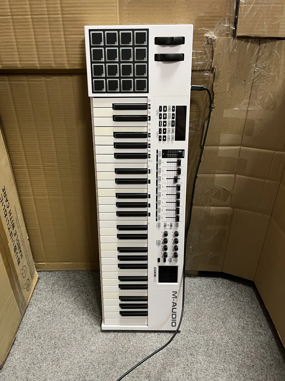 M-Audio CODE 49 MIDI kontroller