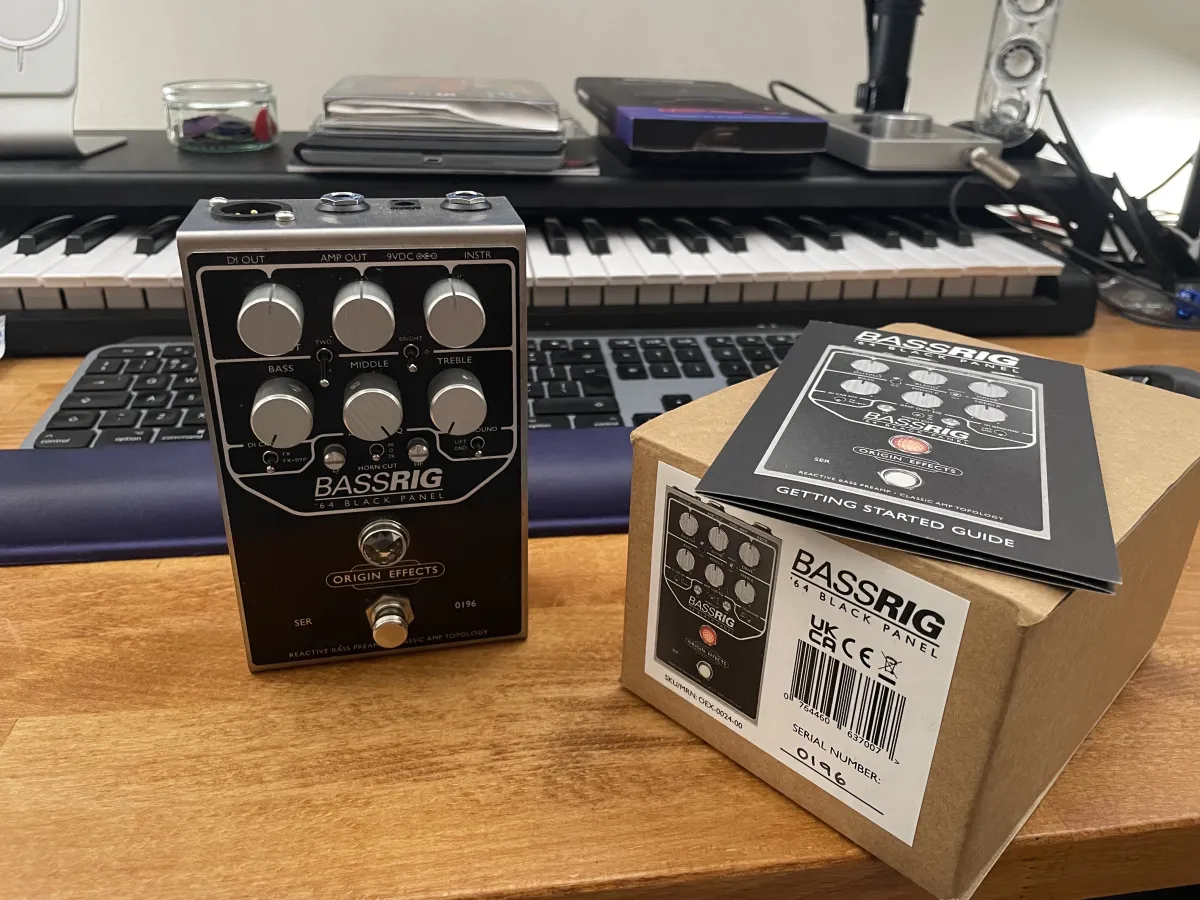 Origin Effects Black Panel 64 Basszus pedál