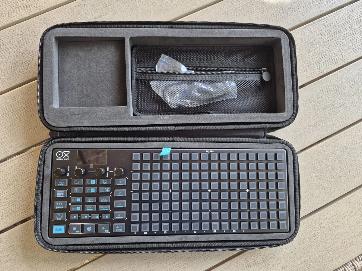 Oxi Instruments Oxi One Mk.I Black Edition Music Sequencer