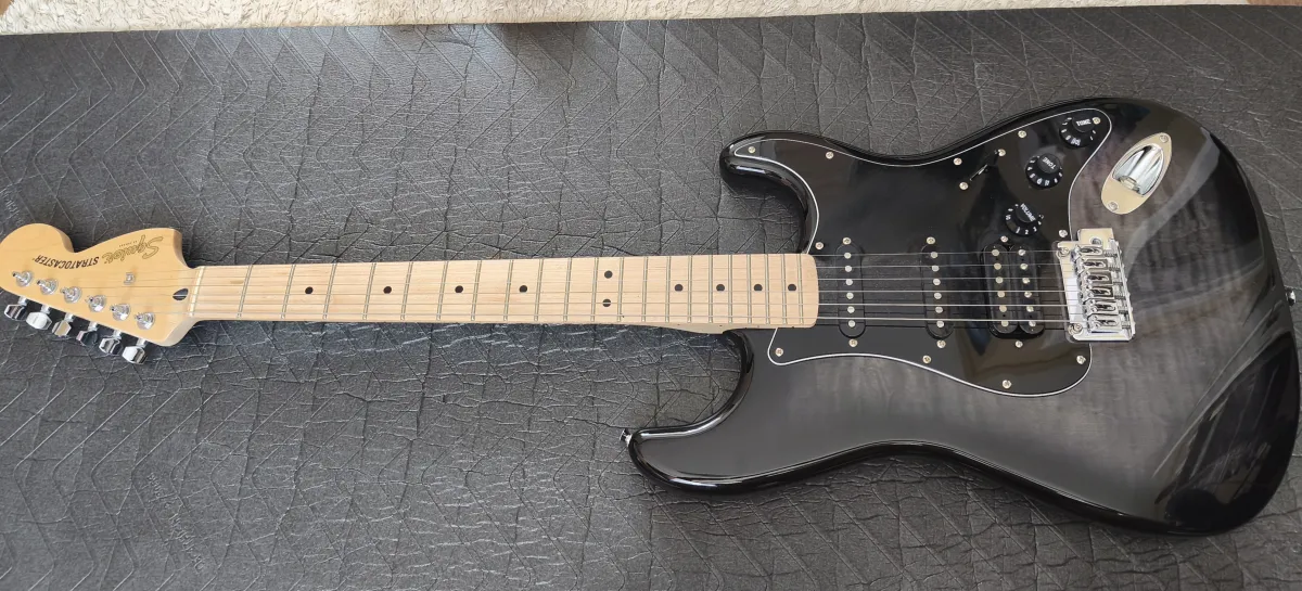 Squier Affinity stratocaster Guitarra eléctrica