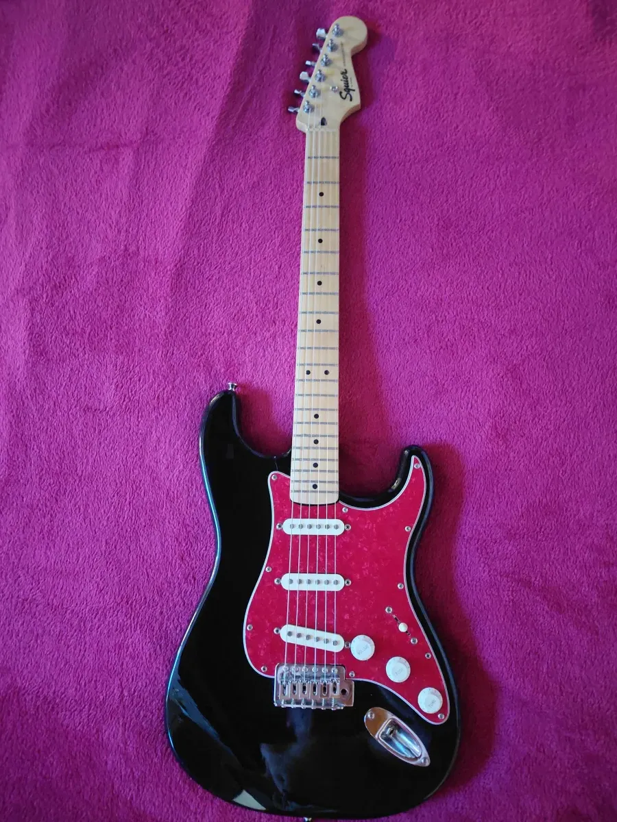 Squier Bullet Stratocaster Set de guitarra eléctrica