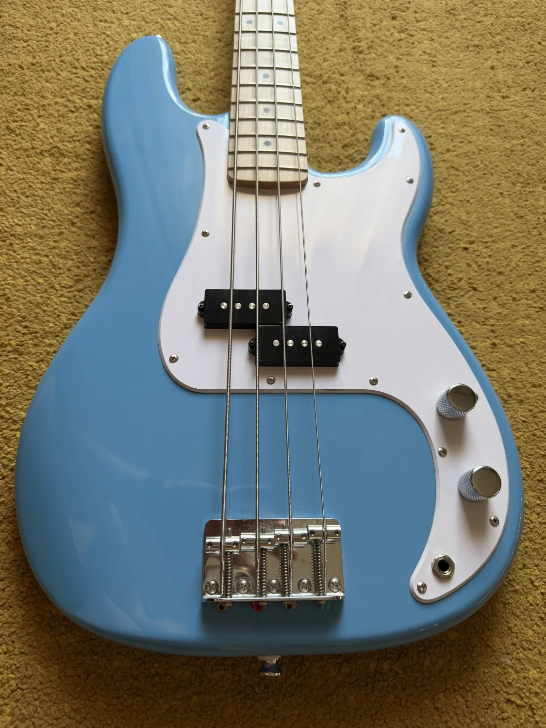 Squier Sonic Precision Bass Gitarre