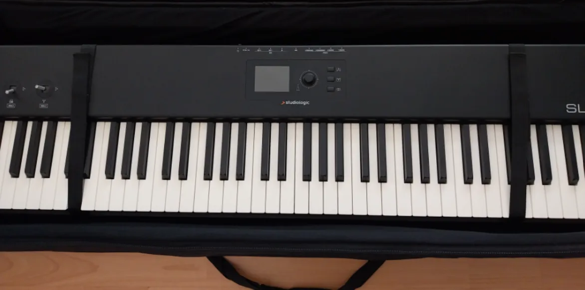Studiologic SL88 Studio MIDI billentyűzet
