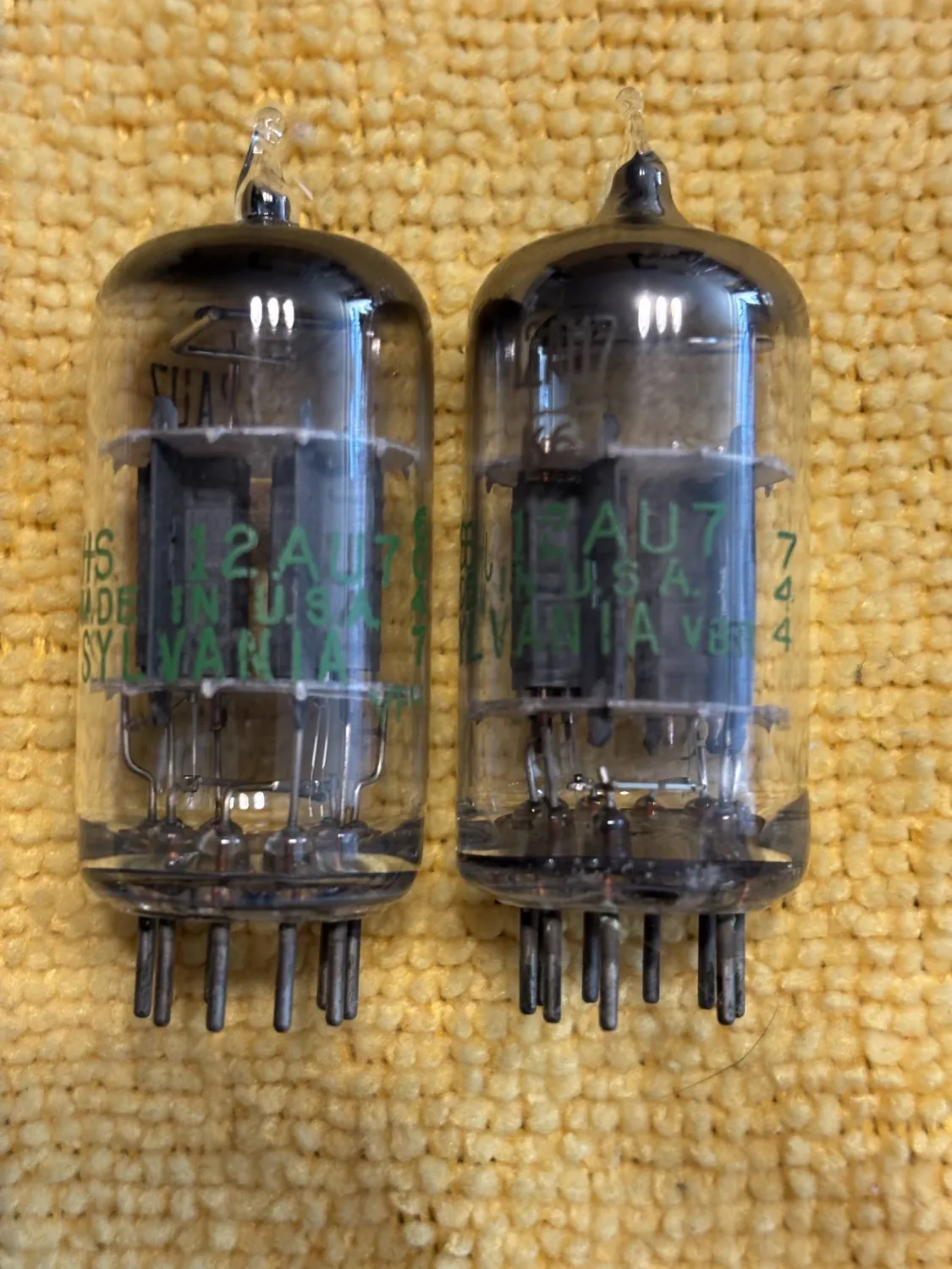 Sylvania 12AU7 ECC82 NOS Elektronenröhre Set