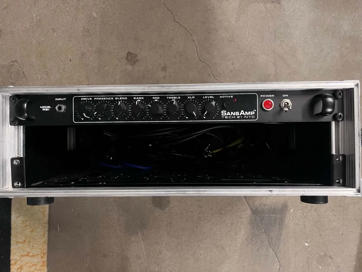 TECH 21 SansAmp RBI Preamp