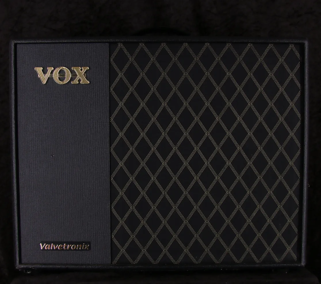 Vox VT100X Előfokcsöves gitárkombó