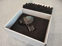 AKG D112
