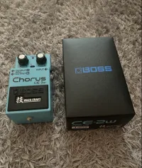 BOSS CE-2W Effekt pedál - jabuga [Ma, 10:24]