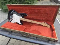 Fender Stratocaster Eric Clapton signature 1992 Blackie Guitarra eléctrica - Horváth János [Today, 8:08 pm]
