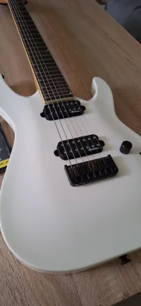 Jackson JS Series JS32-7 Dinky DKA HT AH SnowWhite