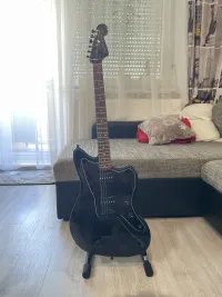 Eladóvá vált szeretett Squier Affinity Jazzmaster elektromos gitárom, gyönyörű Metallic Black kivitelben, hozzá illő Gator GW-JAG keménytokkal együtt.Egy igazán karakteres hangszer, ami nem csak látványos, hanem nagyon inspiráló is játszani [...]