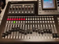 Tascam DP-32SD Digitális keverő