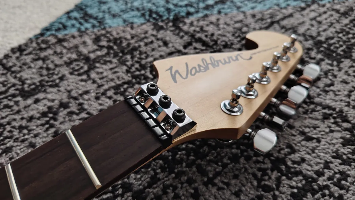Washburn N1 Nuno Bettencourt Nyak
