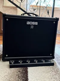 BOSS Katana 100 Gen 3 Modellező gitárerősítő