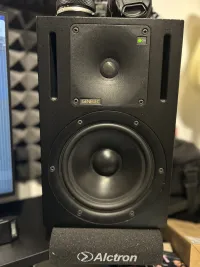 Genelec 1030A Stúdió monitor - Kristof Kubina [Ma, 15:28]