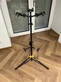 Hercules HCGS-432B PLUS  3 gitárnak