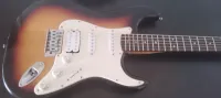 Squier Stratocaster HSS Szólógitár - Bodnár László [Ma, 14:58]