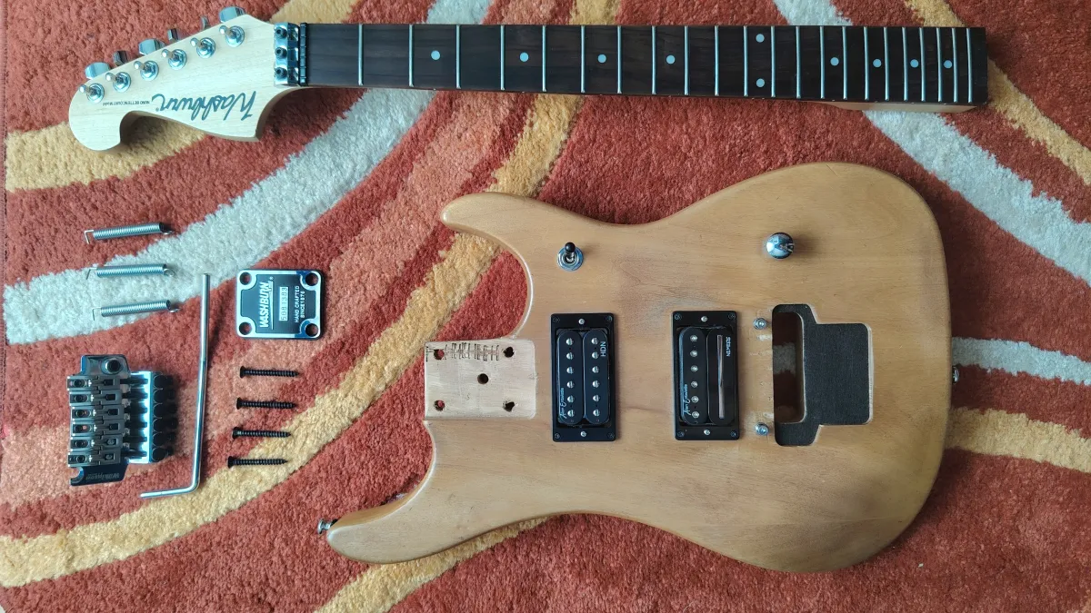 Washburn N1N2 Nuno Bettencourt project kit Elektromos gitár