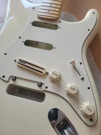 Fender USA Deluxe Stratocaster Koptató - Attila Lampert [Tegnap, 06:59]