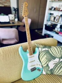 Fender Vintera 50s Stratocaste Electric guitar