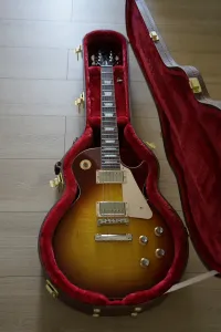 Gibson Les Paul Standard 60s Electric guitar - shibuya [Yesterday, 3:57 pm]