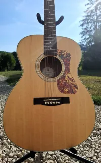 Guild OM-240E Elektro-Akkustik Guitarre