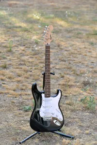 Squier Stratocaster HT Elektromos gitár - SÁrpi [Ma, 08:18]