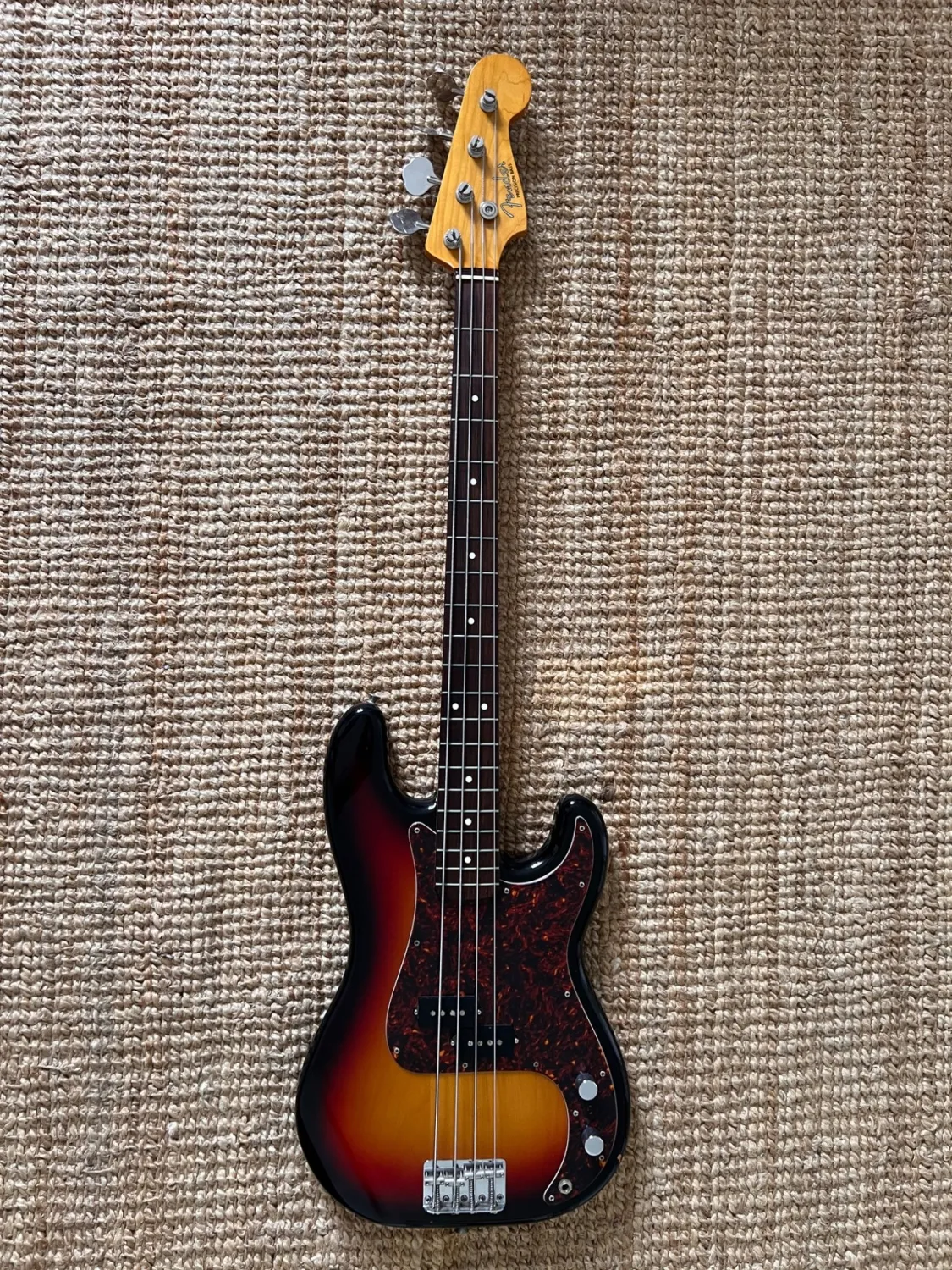 Fender Precision Bass CIJ Basszusgitár