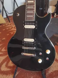 - Chester Les Paul