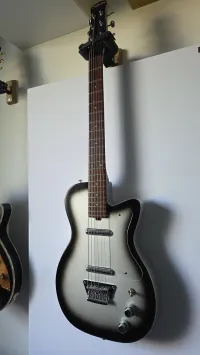 - Silvertone 1303 reissue Elektromos gitár - AugustReddd [Ma, 18:16]